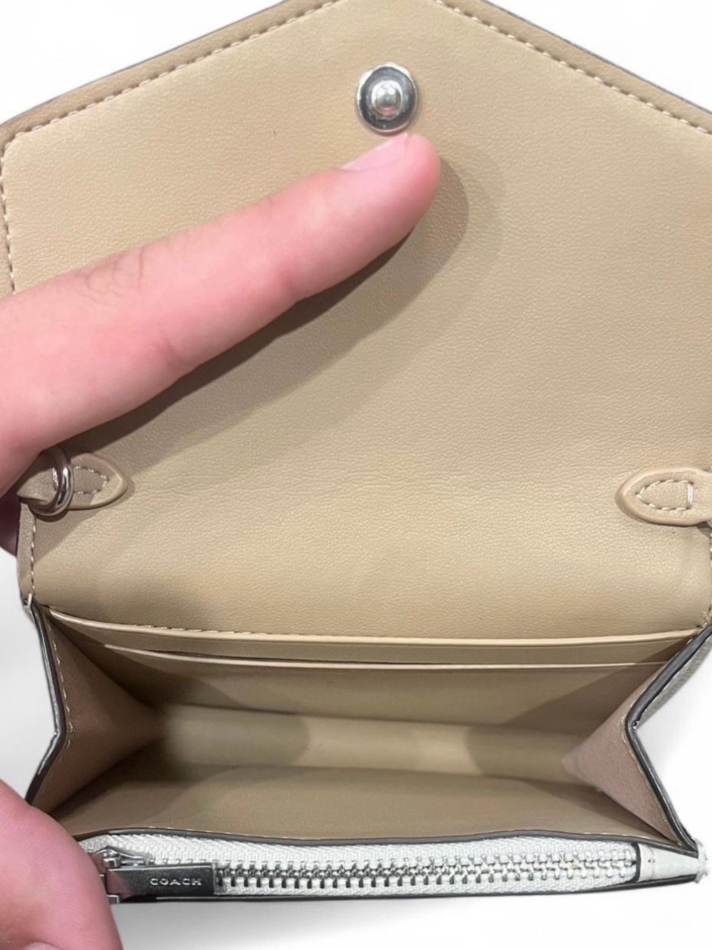 Coach Pebbled Leather Envelope Wallet - Ivory Cream - Picture 4 of 4